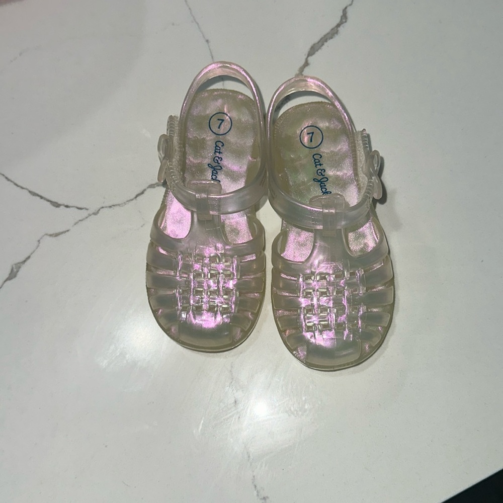 Cat and Jack jelly sandals, size 7. Almost new!